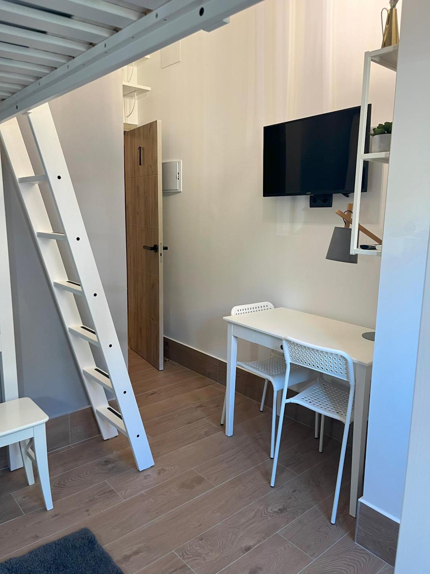 Hotel Garden House Madryt Zewnętrze zdjęcie